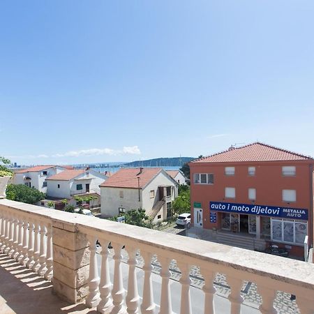 Angolo Apartments Kastela Exterior photo